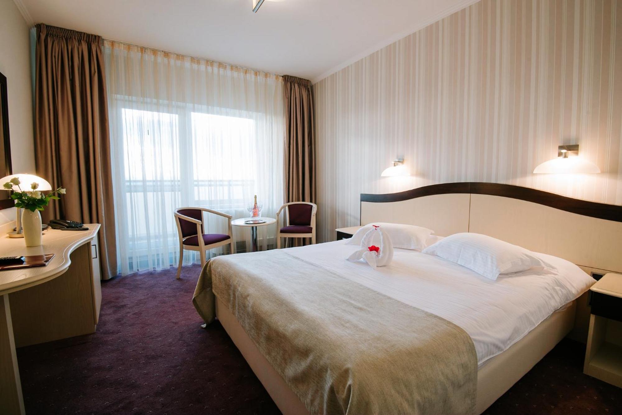 Caprioara Spa&Wellness Resort Ковасна Екстер'єр фото